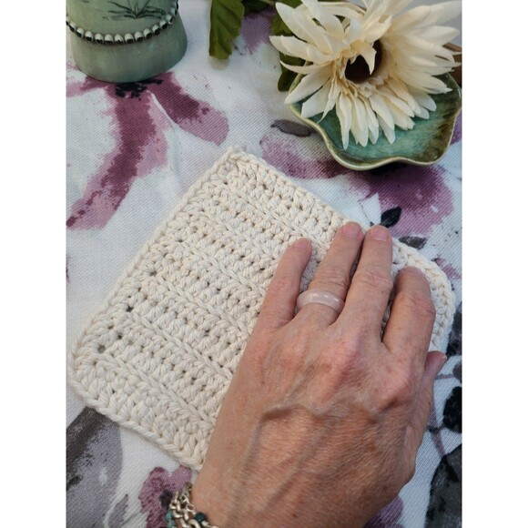 Luki Lapidary Handmade Natural Carved Rose Quartz Ring size 5 - Picture 5 of 5